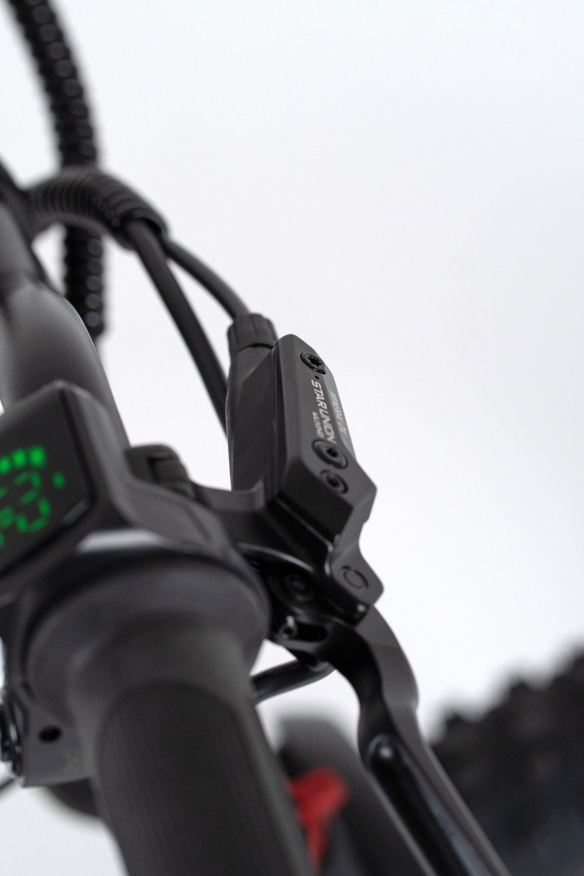 Duo 20" Podium Pro