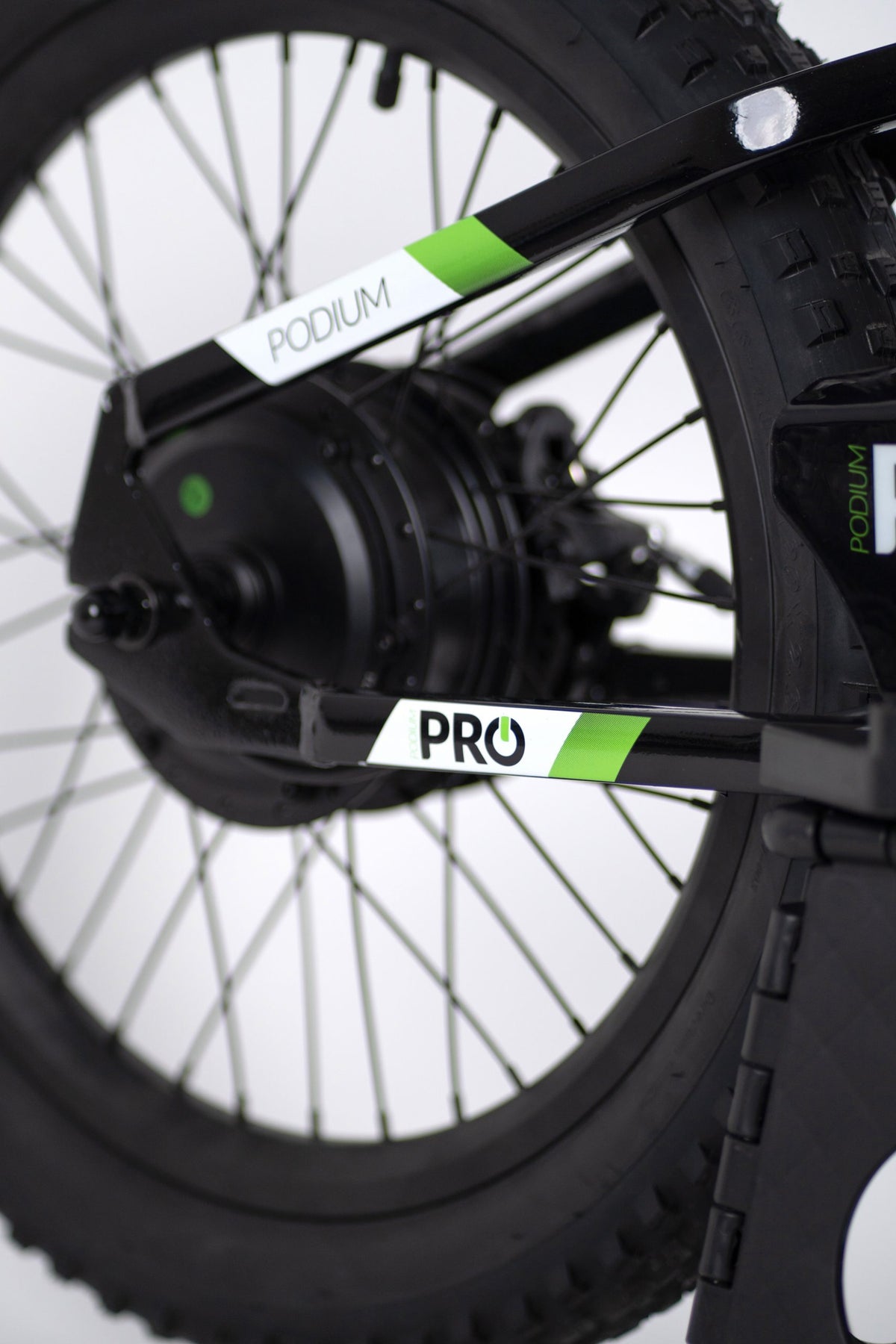 Duo 20" Podium Pro