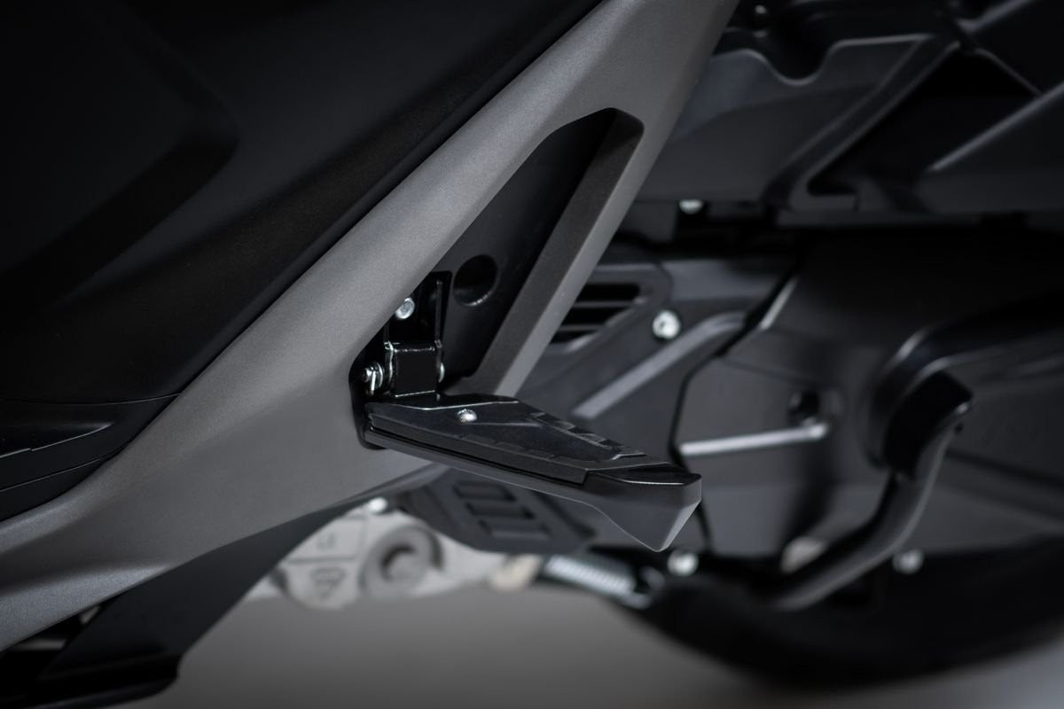 Voge SR16 Black