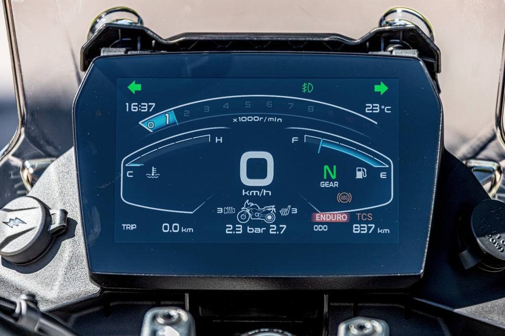 Voge DS900X Black